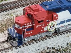 Athearn Genesis G67125 HO Scale EMD SD45-2 Santa Fe "Bicentennial" ATSF 5702 With DCC - USED -Alas Train Model Shop 20230419 100612