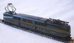 BLI 623 HO Scale GG1 Electric Brunswick 5 Stripe PRR 4905 DCC QSI Sound - Like New USED