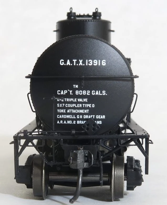 Tangent Scale Models 19018-02 GA 1917-design 8000 Gallon Non-Insulated Tank Car GATX 13912 2 Tangent Scale Models 19018-02 GA 1917-design 8000 Gallon Non-Insulated Tank Car GATX 13912 - Image 2