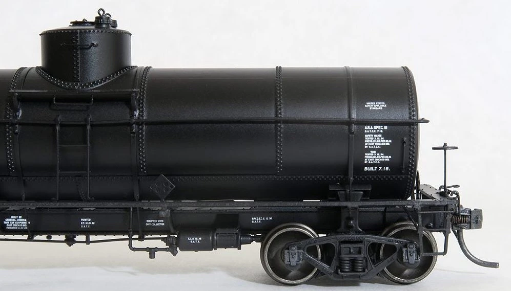 Tangent Scale Models 19018-02 GA 1917-design 8000 Gallon Non-Insulated Tank Car GATX 13912 3 Tangent Scale Models 19018-02 GA 1917-design 8000 Gallon Non-Insulated Tank Car GATX 13912 - Image 3