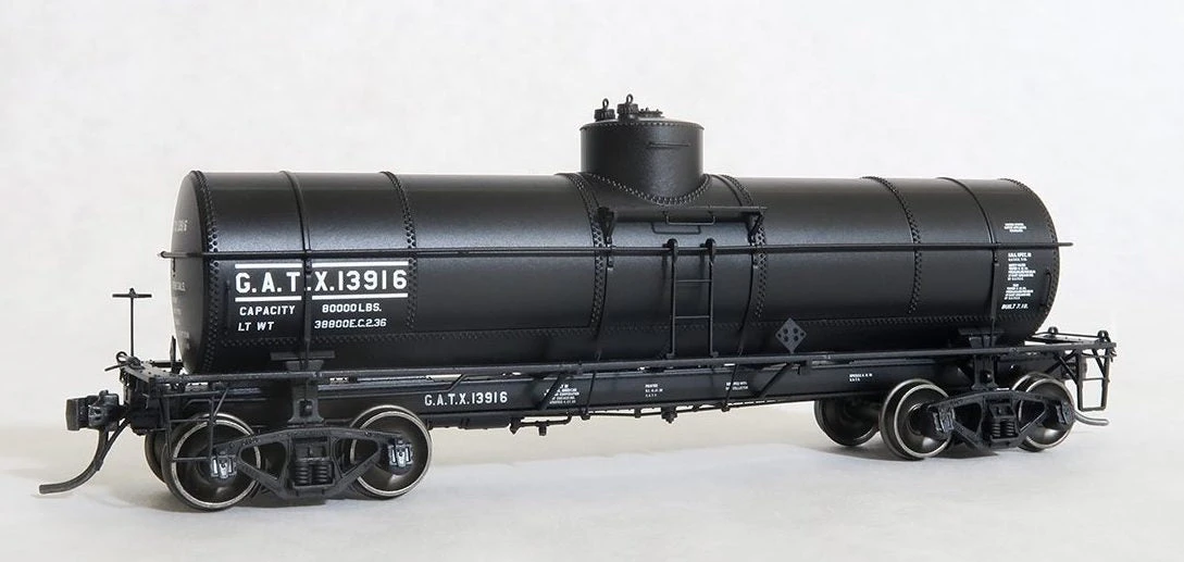 Tangent Scale Models 19018-02 GA 1917-design 8000 Gallon Non-Insulated Tank Car GATX 13912 1 Tangent Scale Models 19018-02 GA 1917-design 8000 Gallon Non-Insulated Tank Car GATX 13912