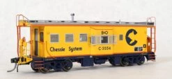 Tangent Scale Models 60028-01 HO Scale ICC B&O I-18 Caboose Chessie System (Raceland 1979+) B&O C-30